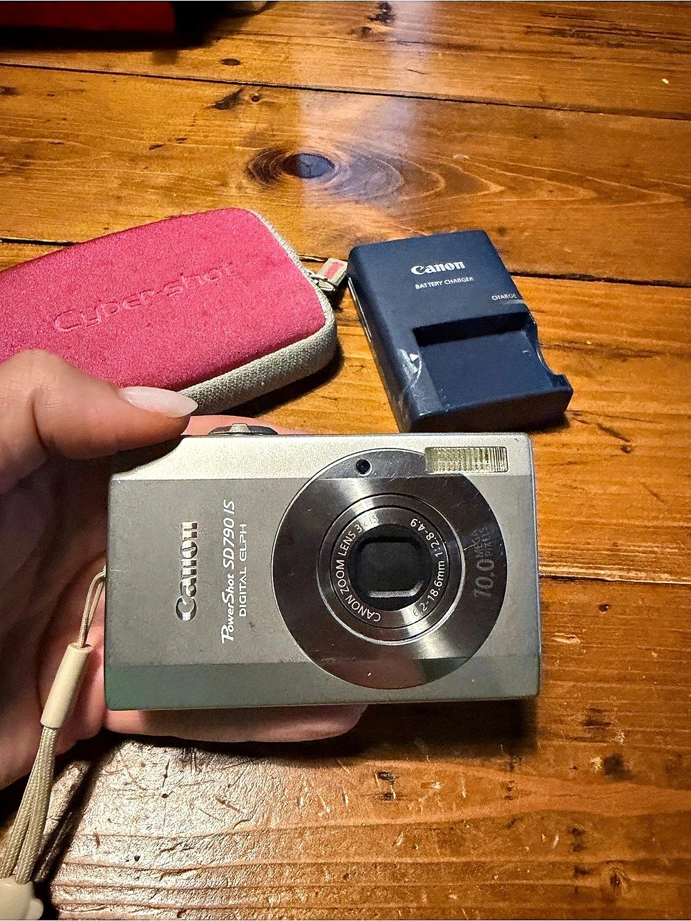 Canon PowerShot SD790 IS 10MP Digital Camera Silver